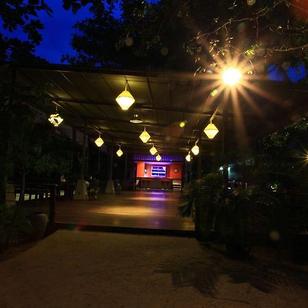 Baan Panwa Resort&Spa Bagian luar foto