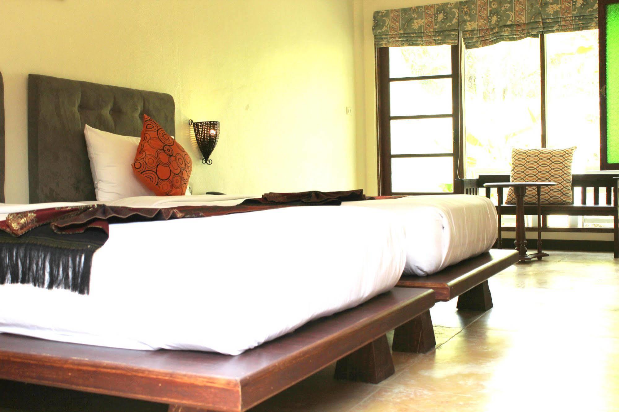 Baan Panwa Resort&Spa Bagian luar foto