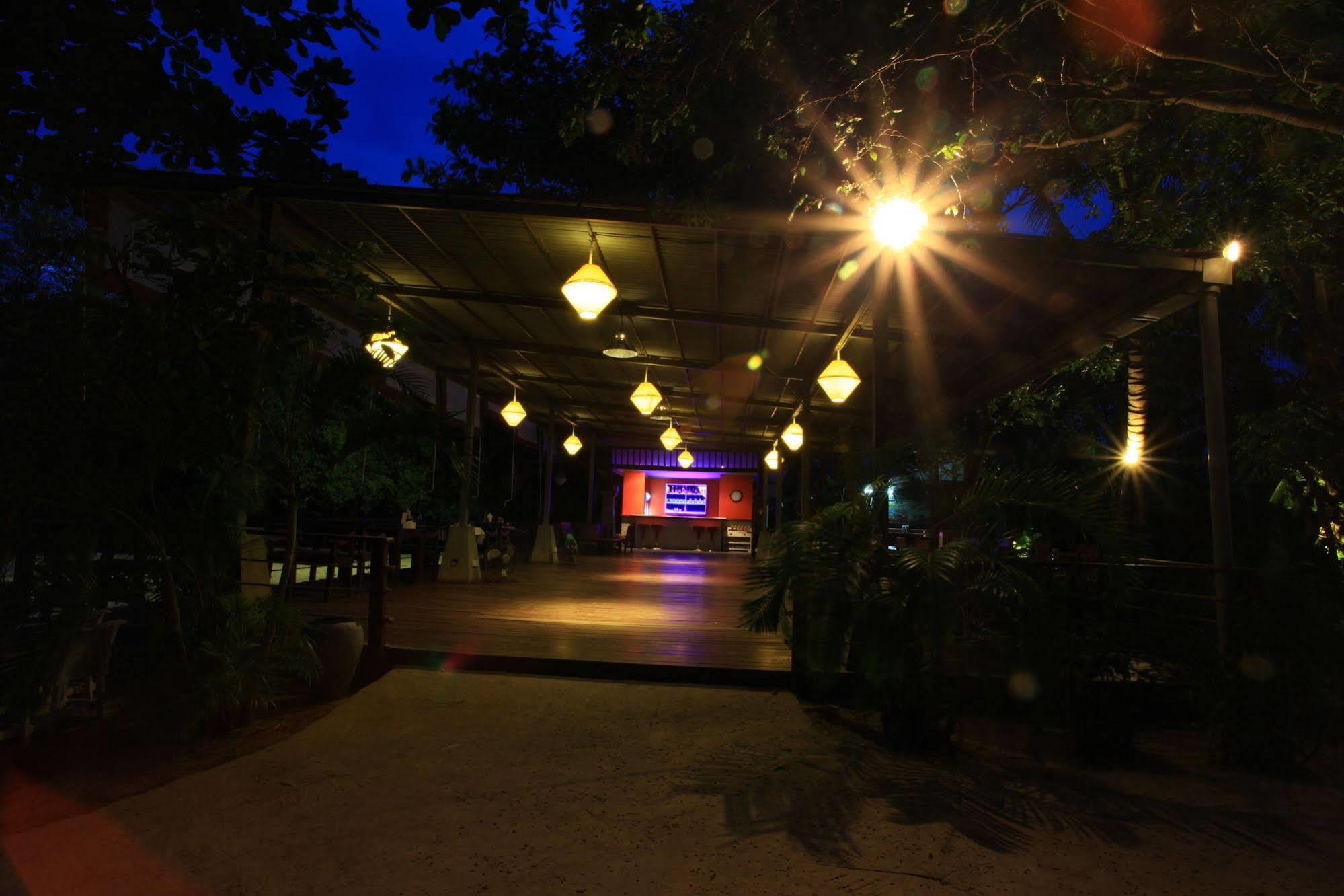 Baan Panwa Resort&Spa Bagian luar foto